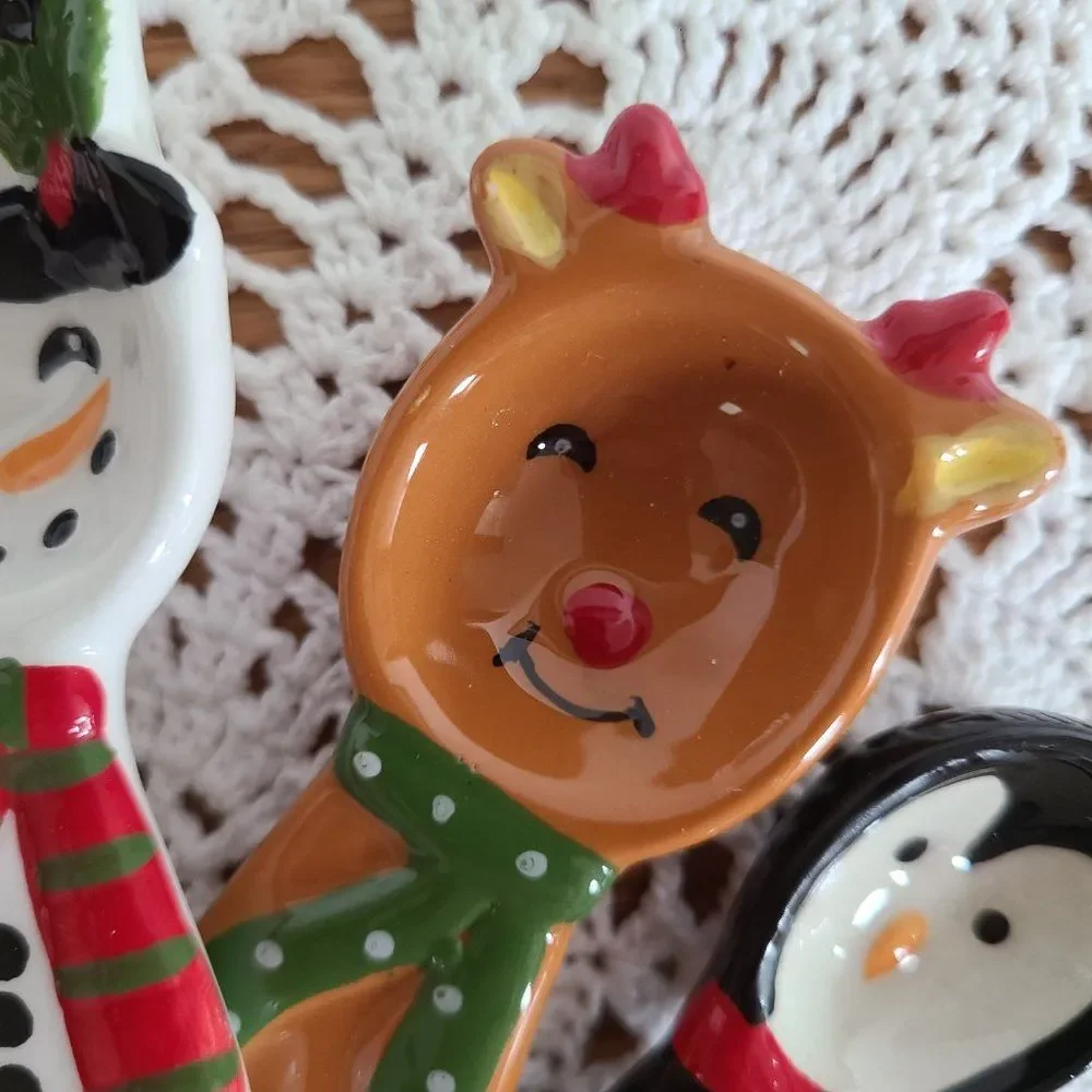 Sleigh Bell Bistro Porcelain Holiday Measuring Spoons Very Merry HL9173119 NWT